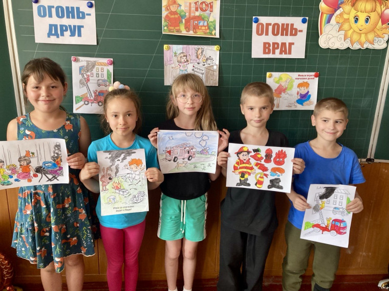 Продолжается работа пришкольного лагеря «Алые паруса».